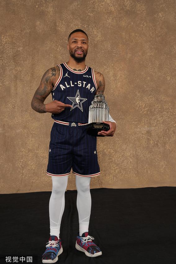 使其在竞争 使其在竞争