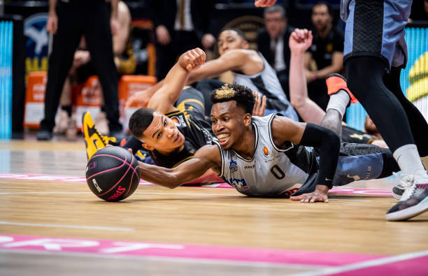 复赛无疑将 复赛无疑将