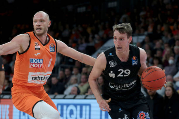 对方有些慌 对方有些慌