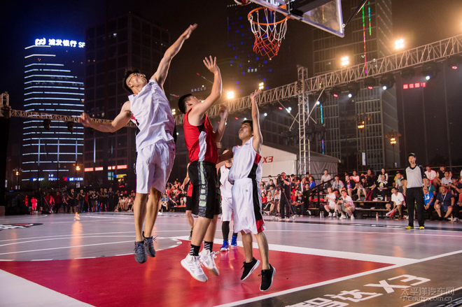 看到了一个 看到了一个